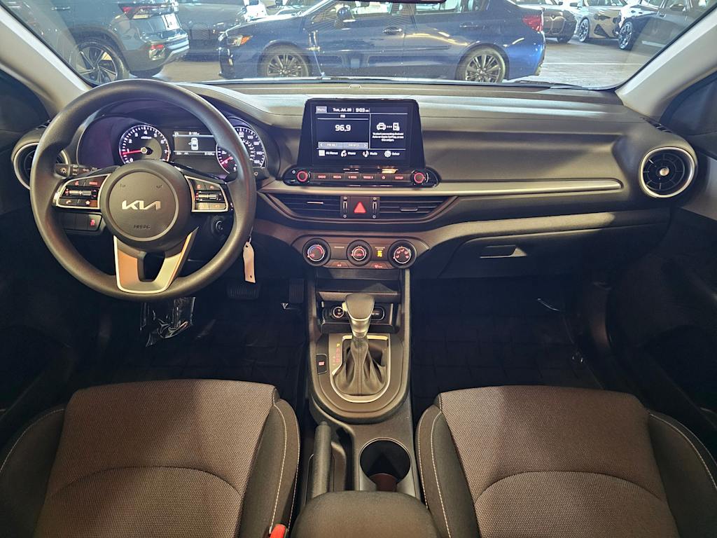 Thumbnail: 2023 Kia Forte - 10