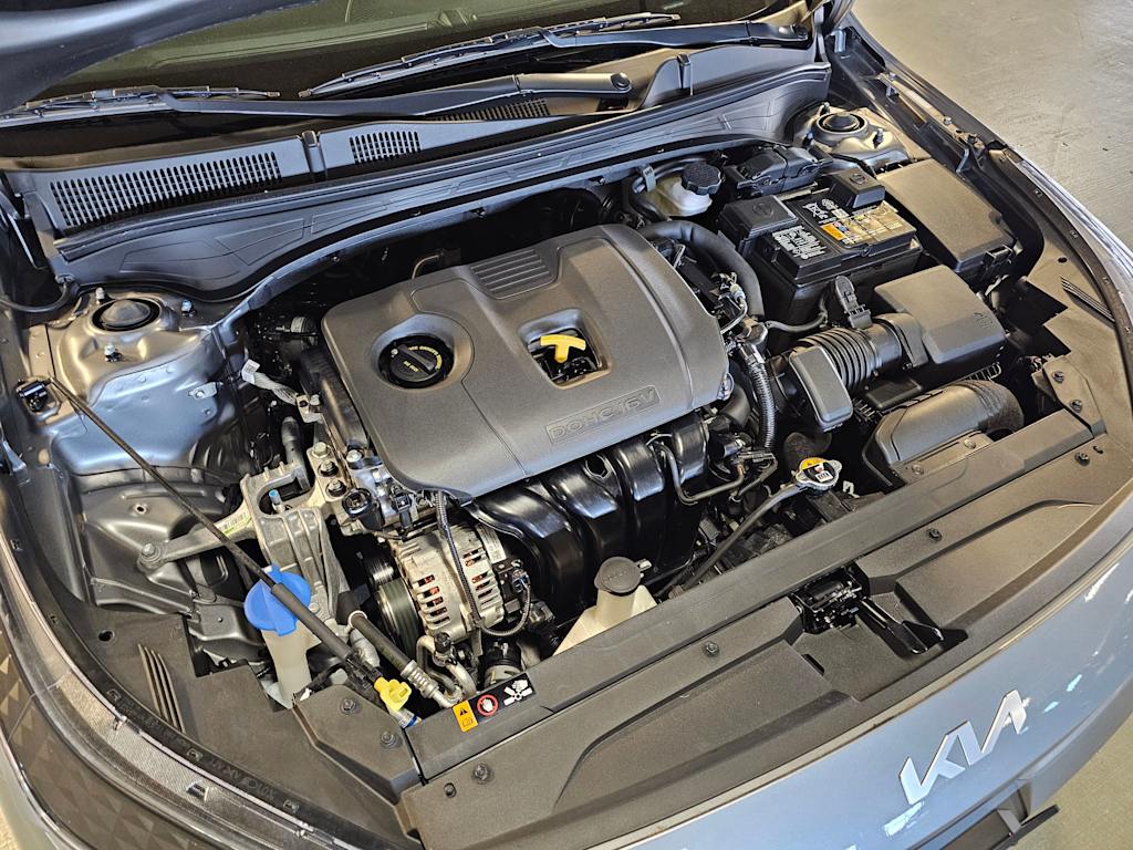 Thumbnail: 2023 Kia Forte - 9