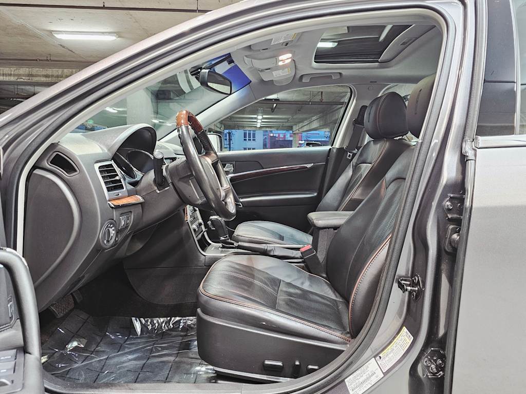 Thumbnail: 2012 Lincoln MKZ - 10