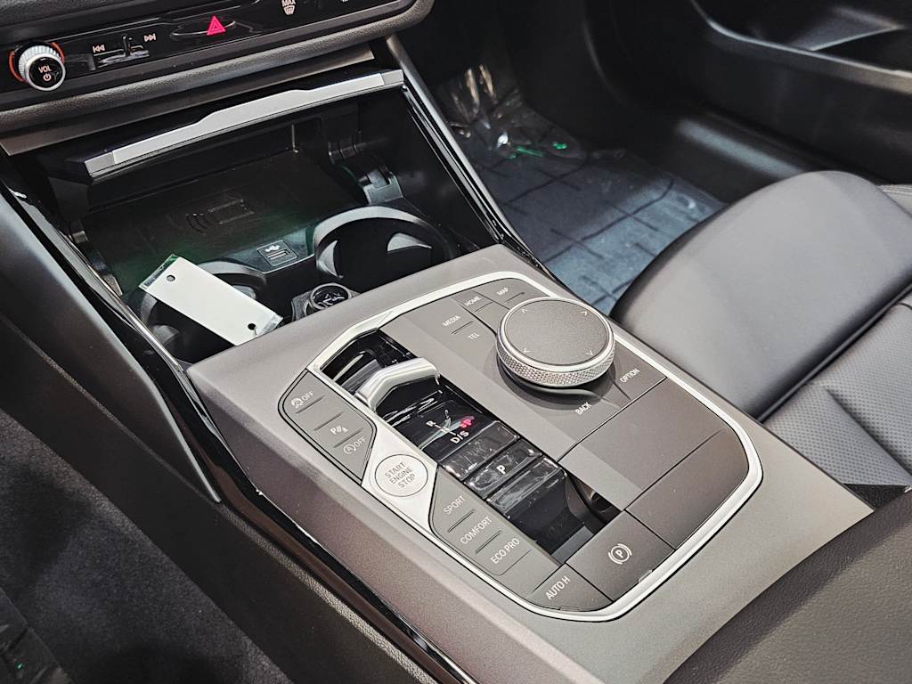 Thumbnail: 2024 BMW 2 Series - 17