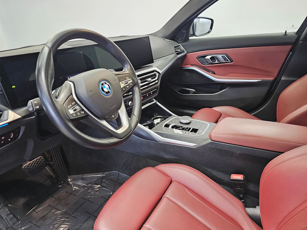 Thumbnail: 2023 BMW 3 Series - 2