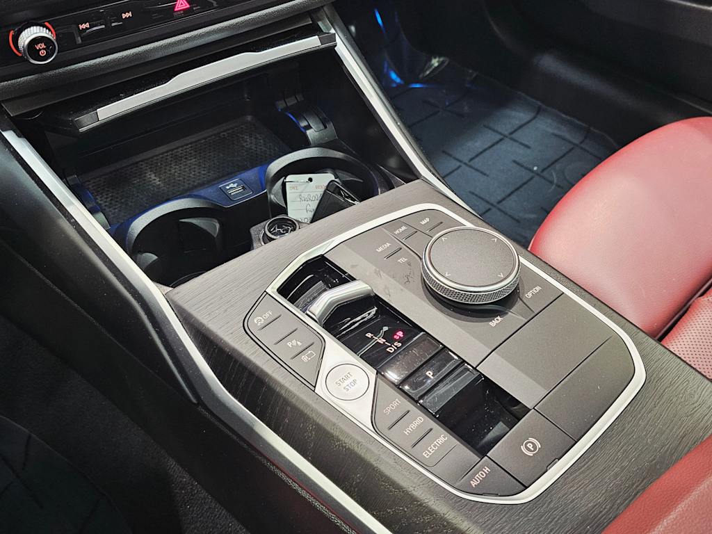 Thumbnail: 2023 BMW 3 Series - 16