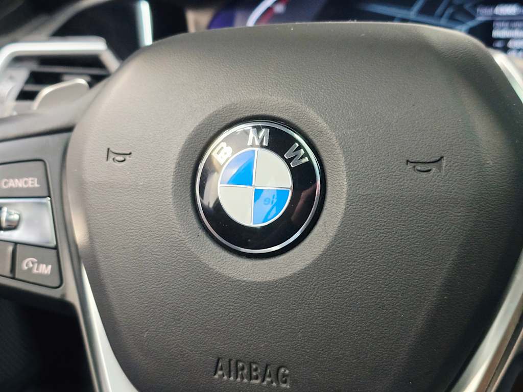 Thumbnail: 2022 BMW 3 Series - 31