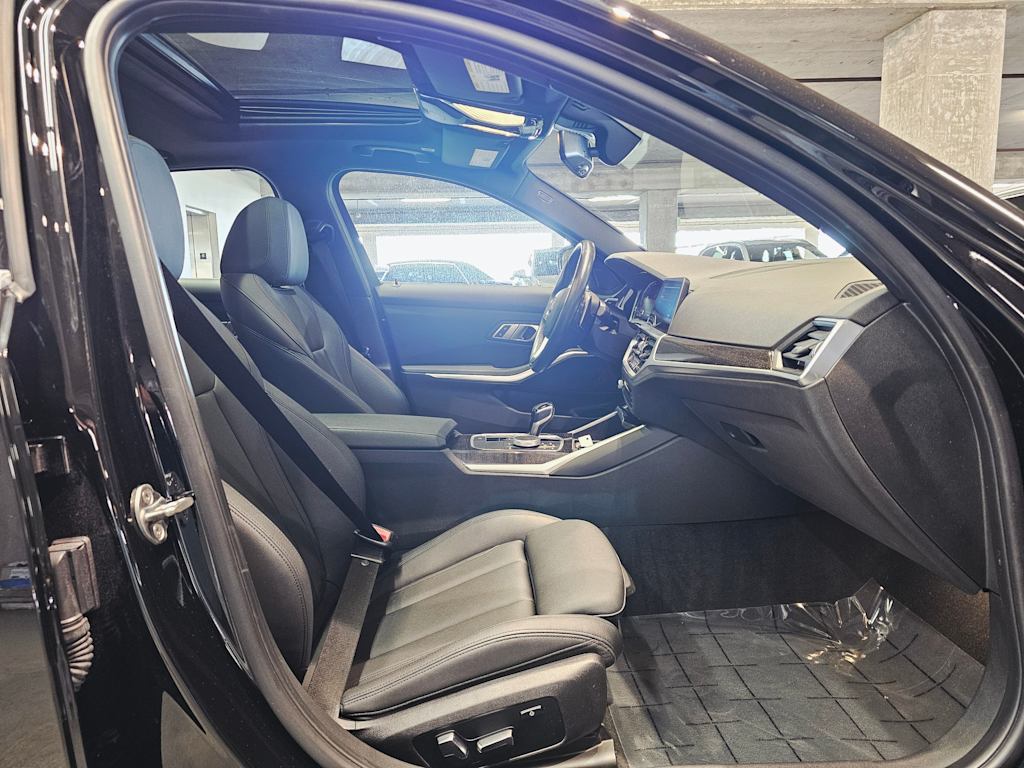 Thumbnail: 2019 BMW 3 Series - 11