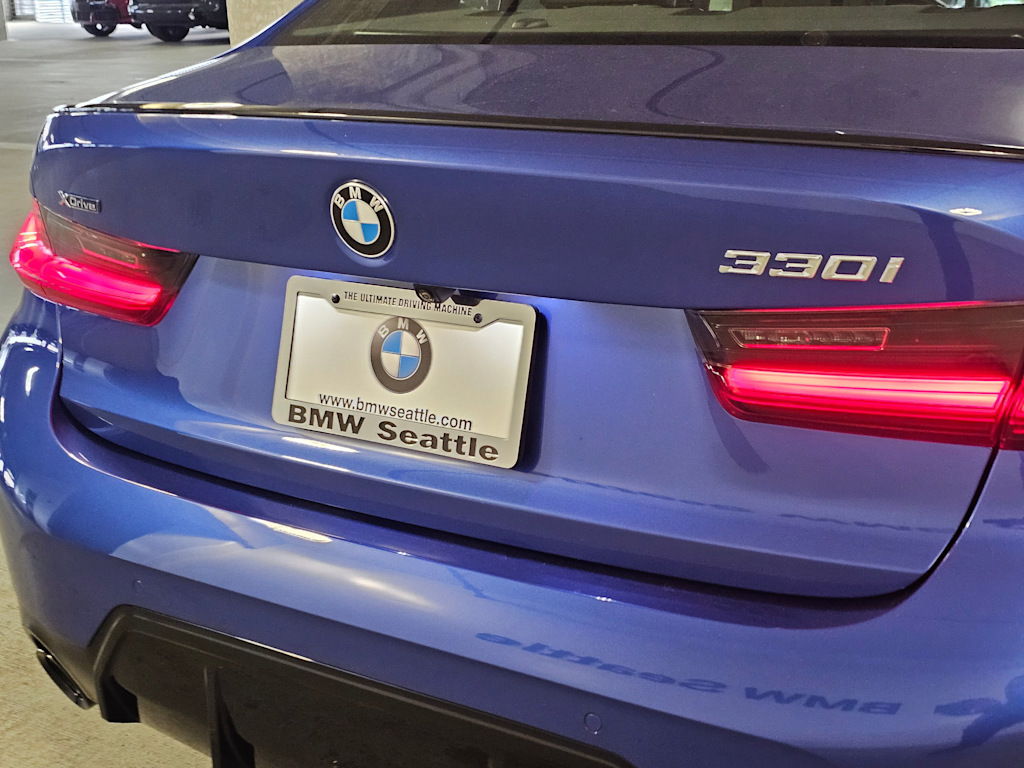 Thumbnail: 2025 BMW 3 Series - 21