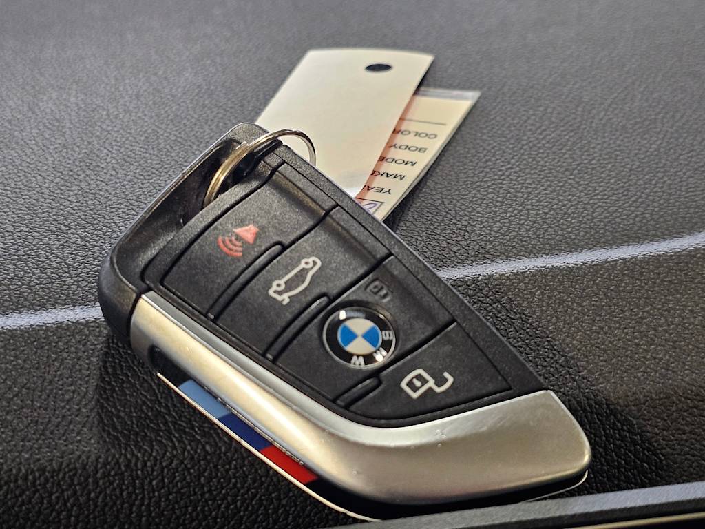 Thumbnail: 2025 BMW 3 Series - 19