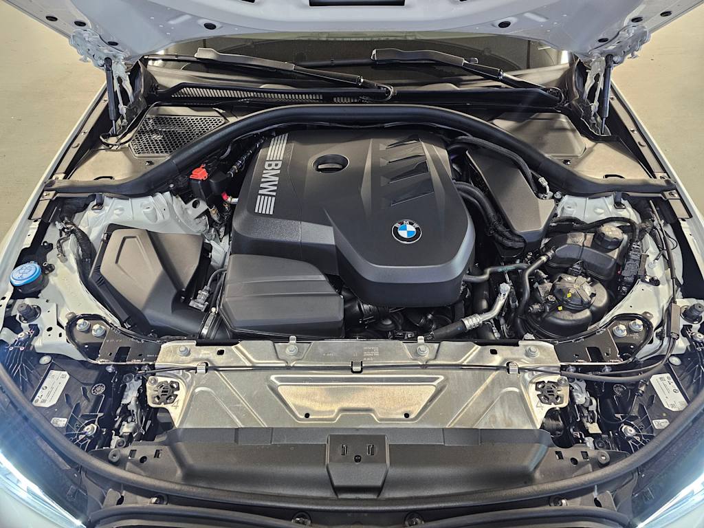 Thumbnail: 2025 BMW 3 Series - 8