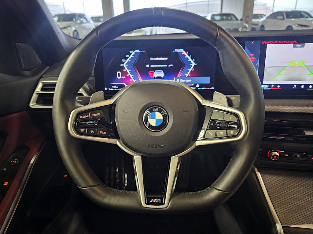 Thumbnail: 2025 BMW 3 Series - 13