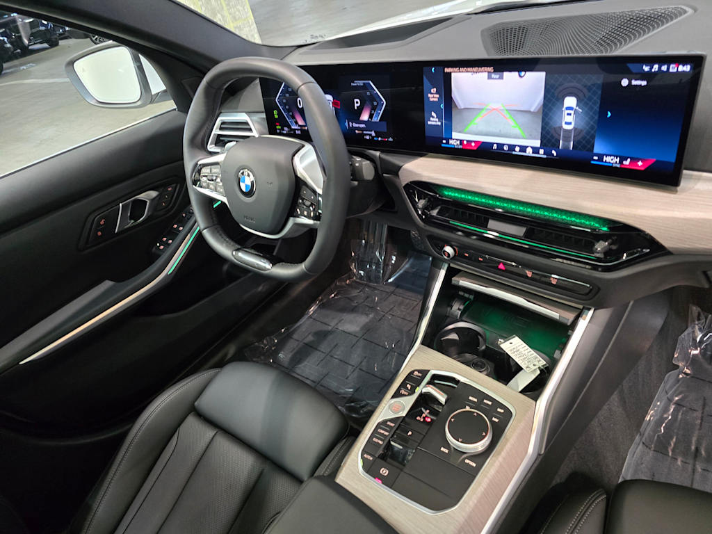 Thumbnail: 2025 BMW 3 Series - 14