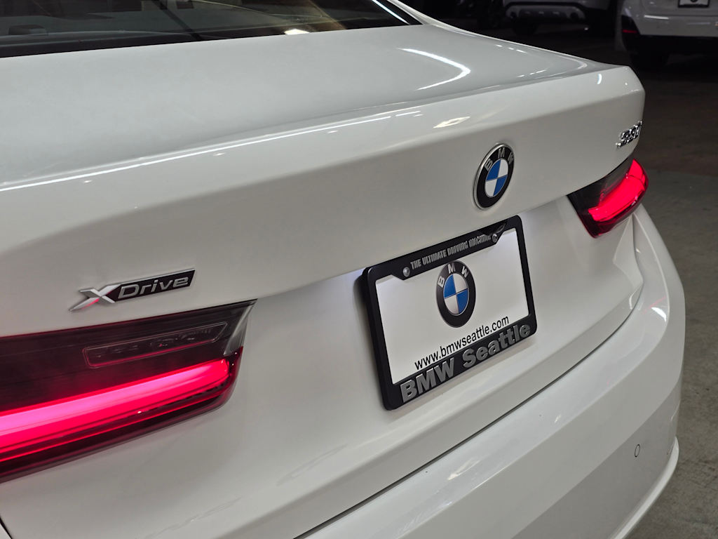 Thumbnail: 2025 BMW 3 Series - 21