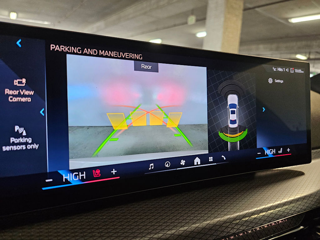 Thumbnail: 2025 BMW 3 Series - 26