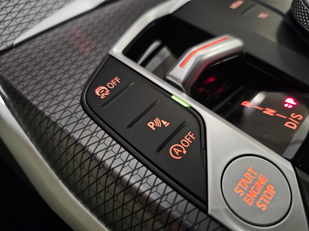 Thumbnail: 2025 BMW 3 Series - 31