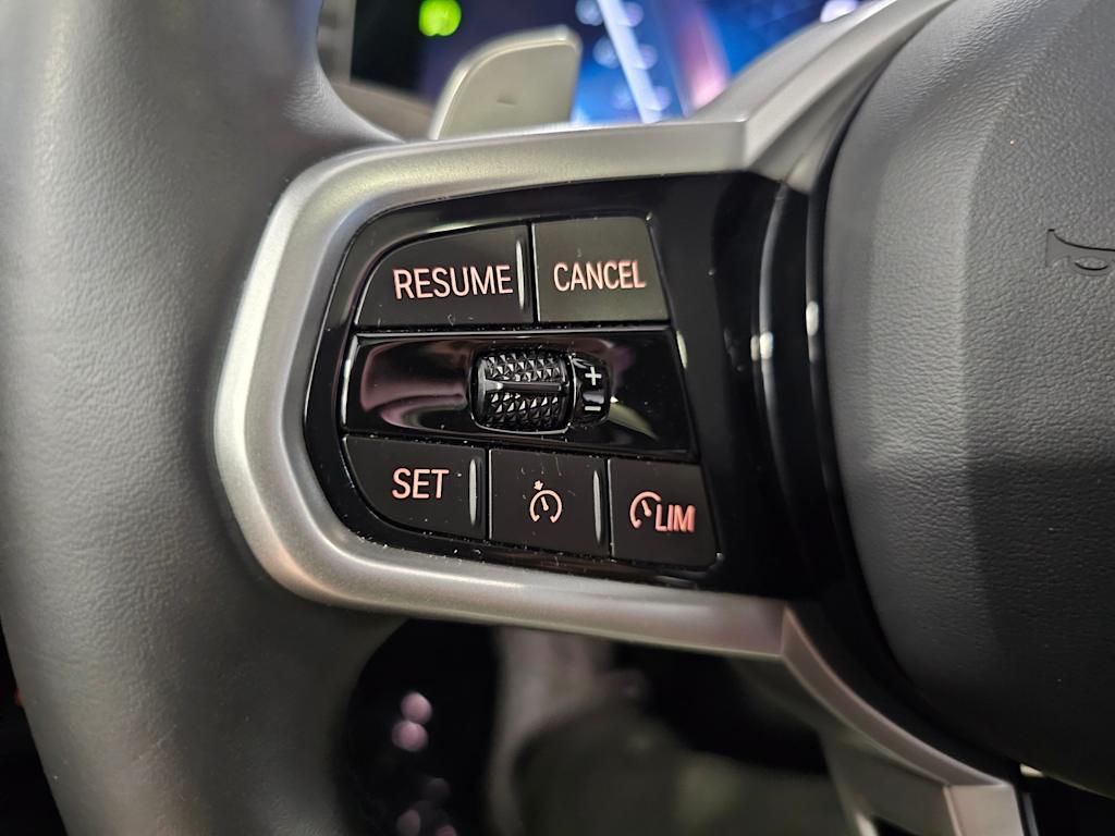 Thumbnail: 2025 BMW 3 Series - 29