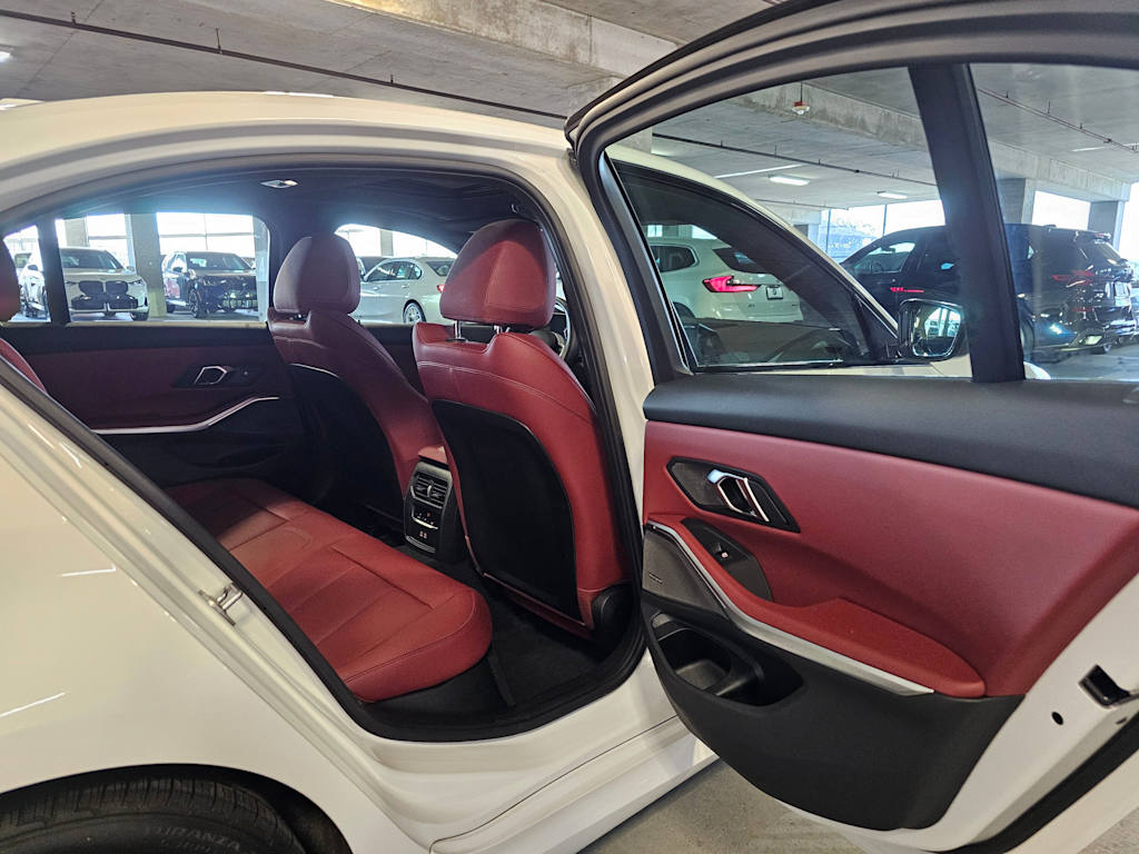 Thumbnail: 2025 BMW 3 Series - 39