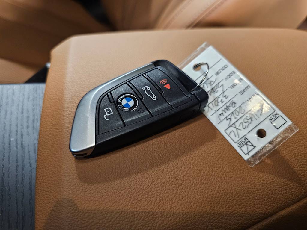 Thumbnail: 2025 BMW 3 Series - 20