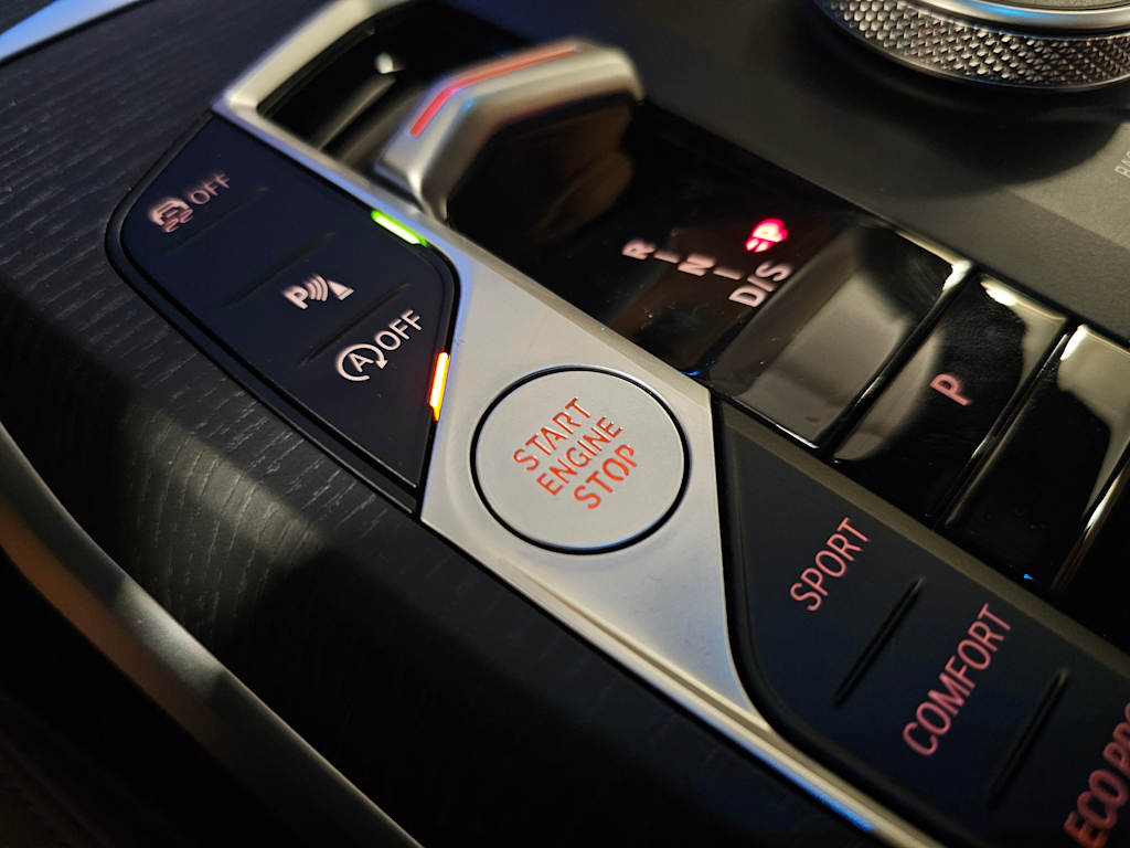 Thumbnail: 2025 BMW 3 Series - 34