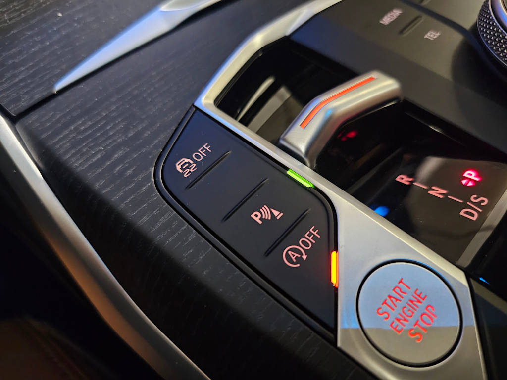 Thumbnail: 2025 BMW 3 Series - 33