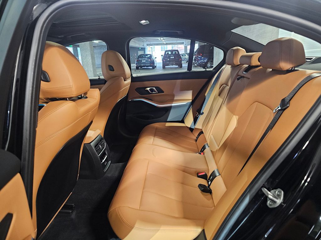 Thumbnail: 2025 BMW 3 Series - 39