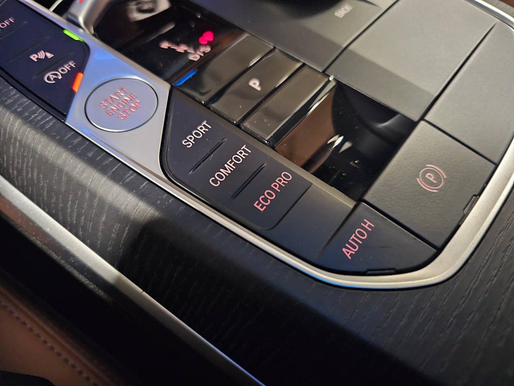 Thumbnail: 2025 BMW 3 Series - 29