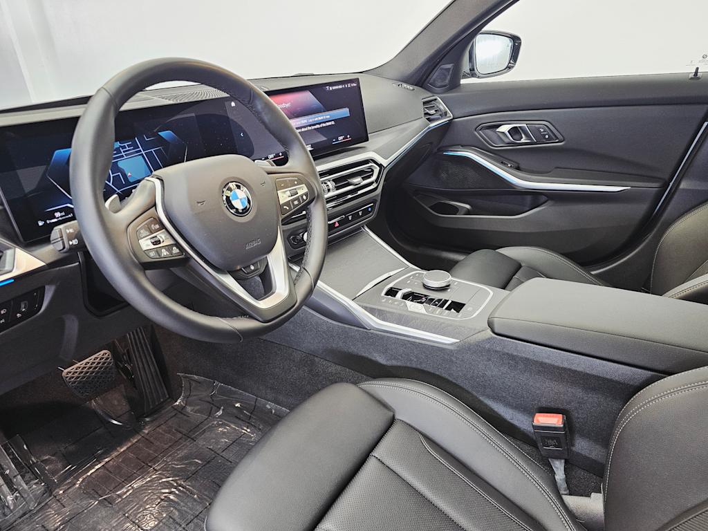 Thumbnail: 2024 BMW 3 Series - 2