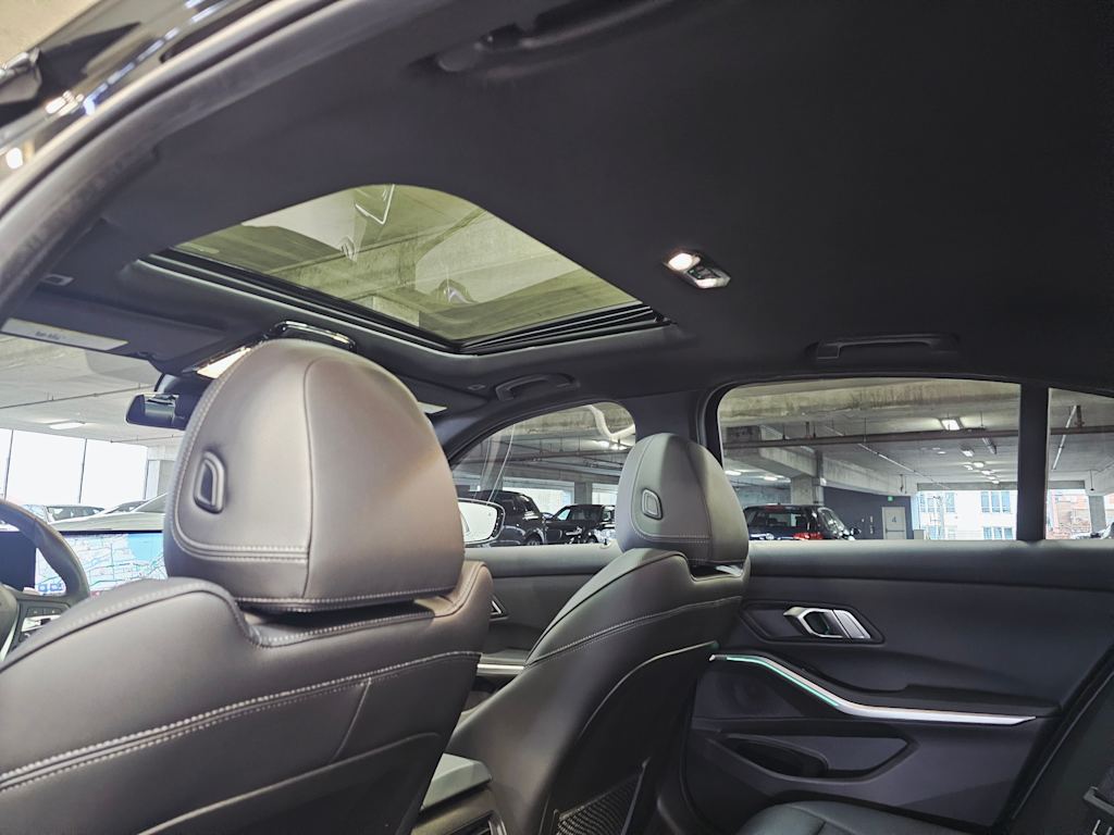 Thumbnail: 2023 BMW 3 Series - 30