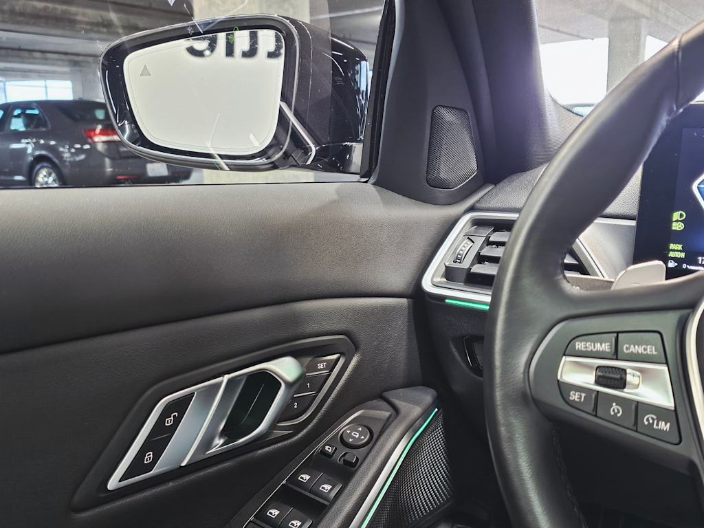 Thumbnail: 2023 BMW 3 Series - 28