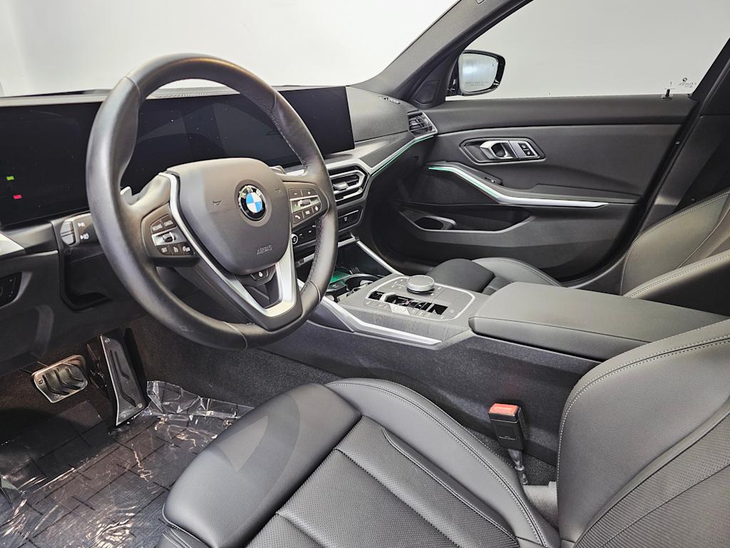 Thumbnail: 2023 BMW 3 Series - 2