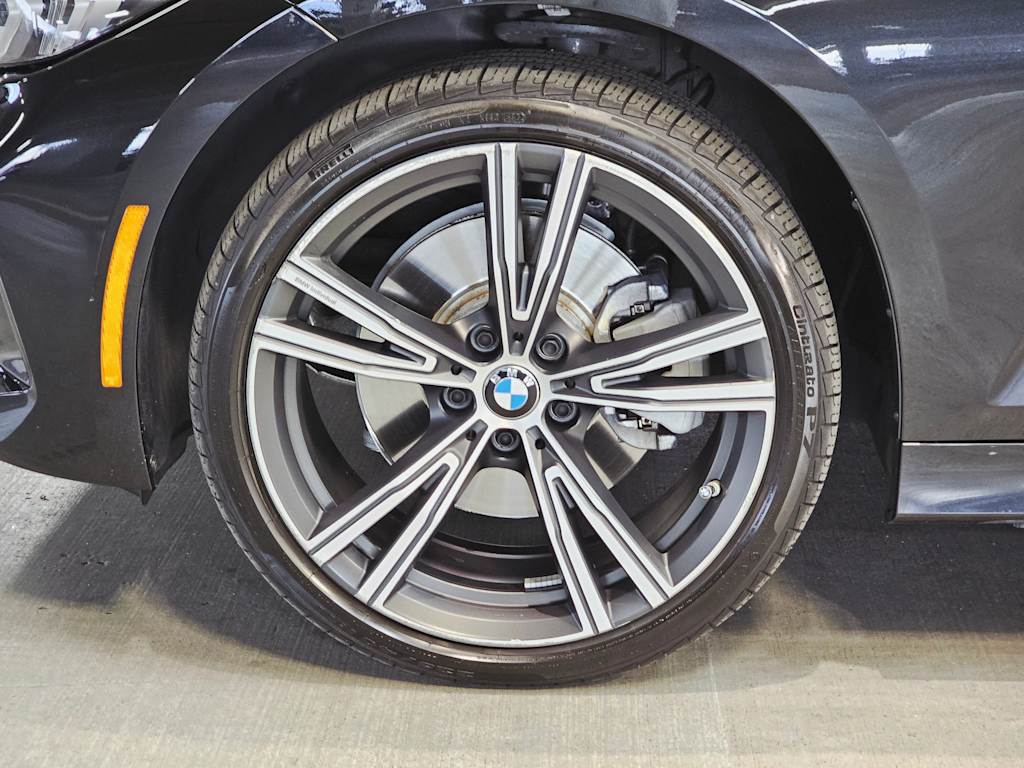 Thumbnail: 2023 BMW 3 Series - 7