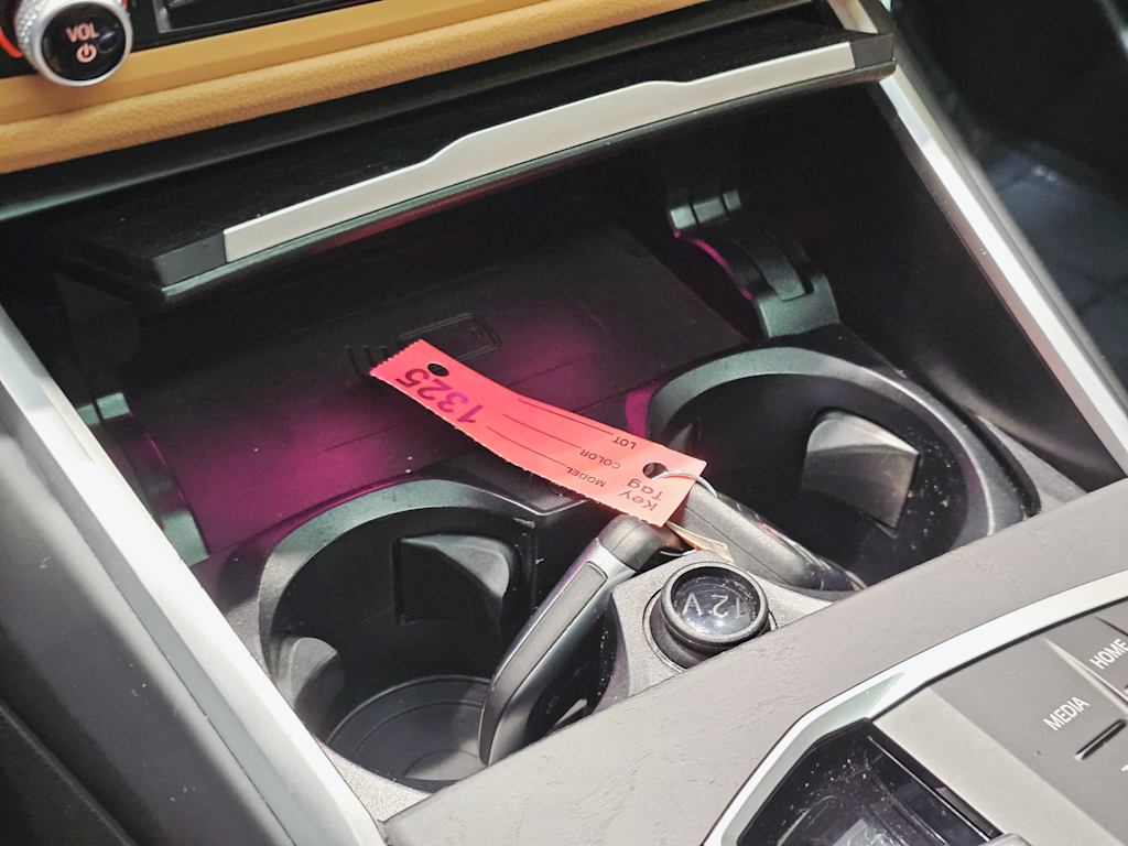 Thumbnail: 2023 BMW 3 Series - 25