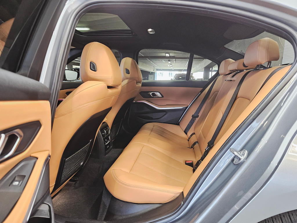 Thumbnail: 2023 BMW 3 Series - 12