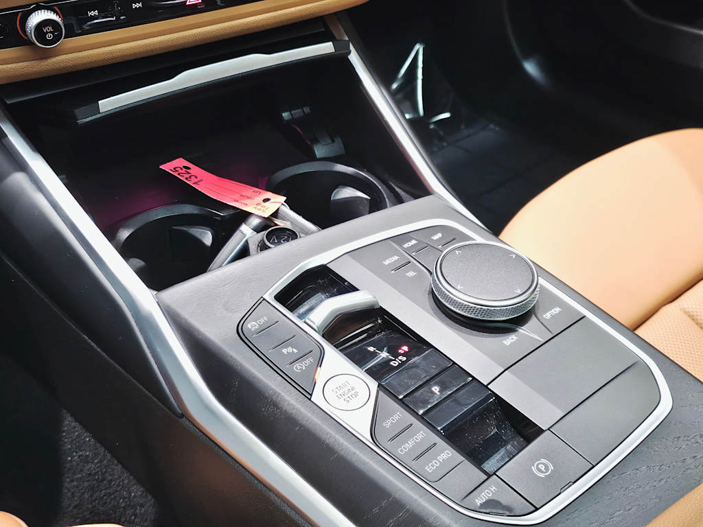 Thumbnail: 2023 BMW 3 Series - 16