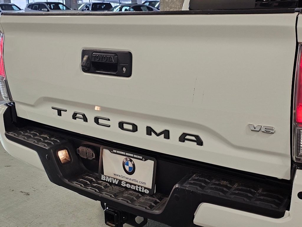 Thumbnail: 2021 Toyota Tacoma - 7