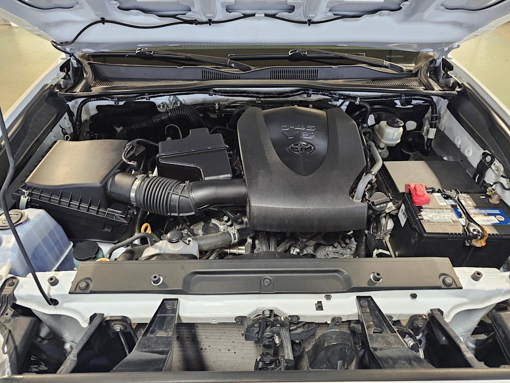 Thumbnail: 2021 Toyota Tacoma - 9