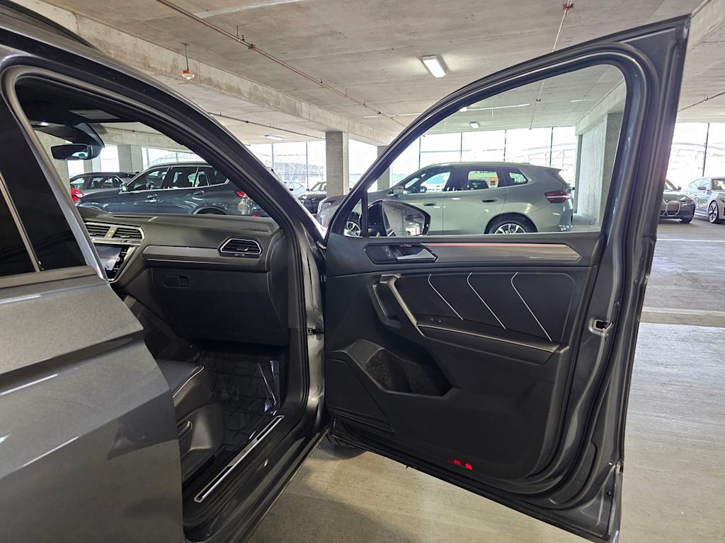 Thumbnail: 2024 Volkswagen Tiguan - 31