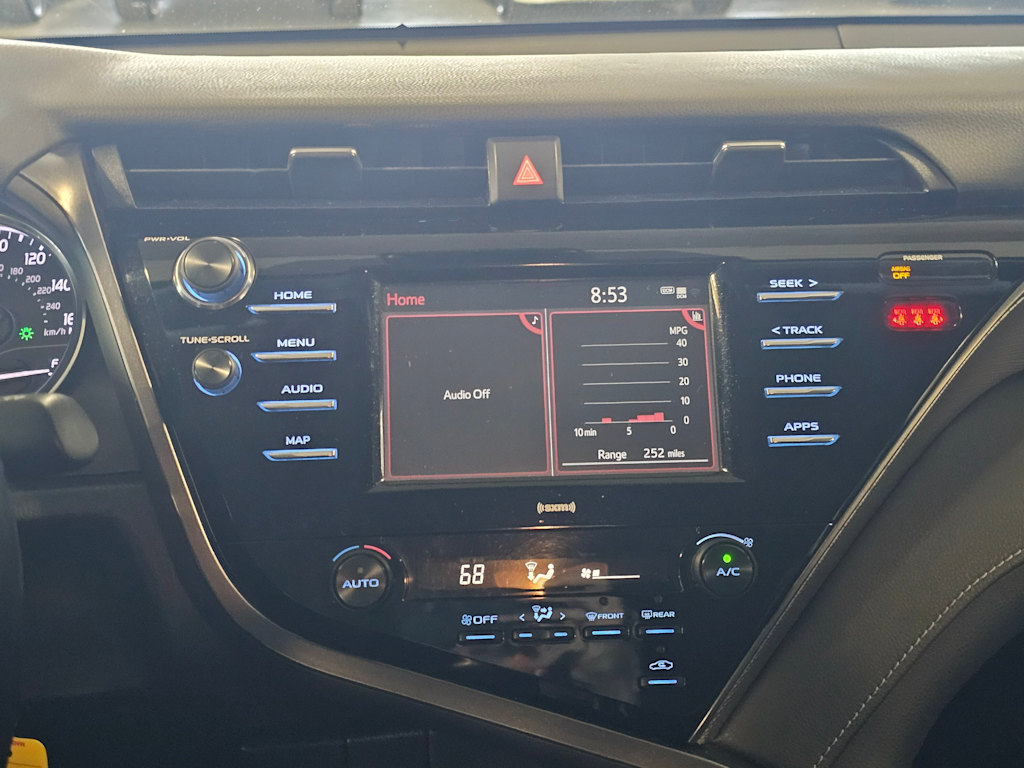 Thumbnail: 2020 Toyota Camry - 15