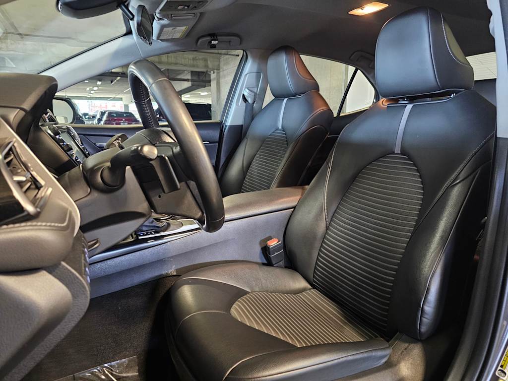 Thumbnail: 2020 Toyota Camry - 10