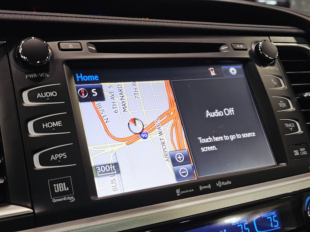 Thumbnail: 2019 Toyota Highlander - 14