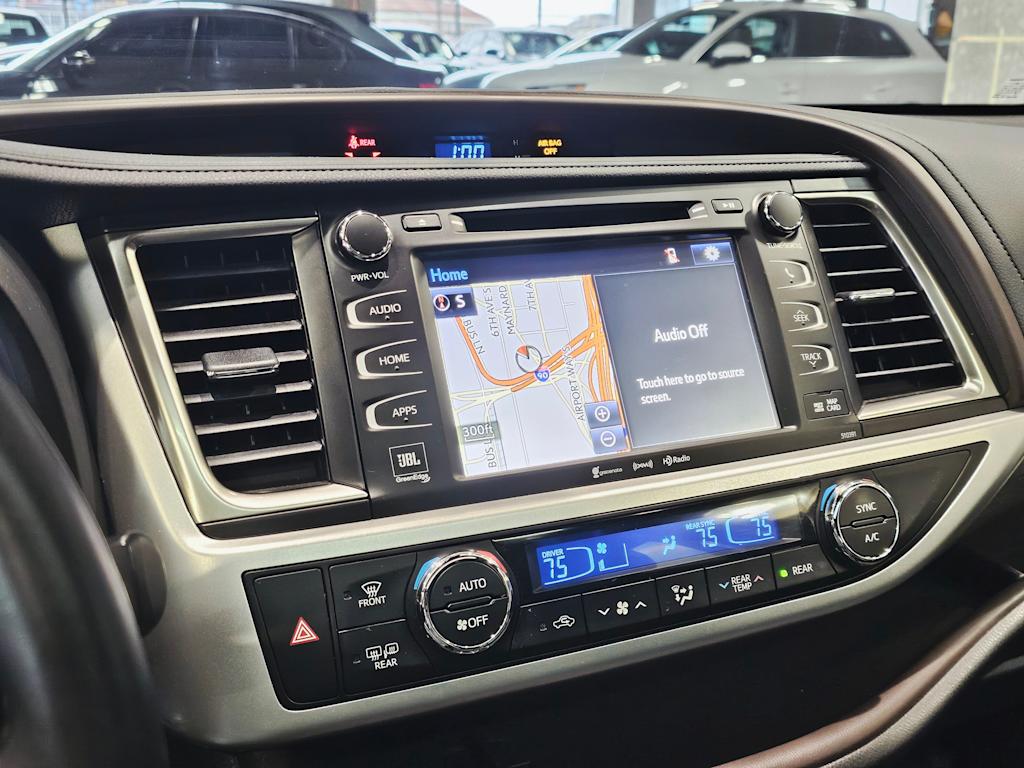 Thumbnail: 2019 Toyota Highlander - 22