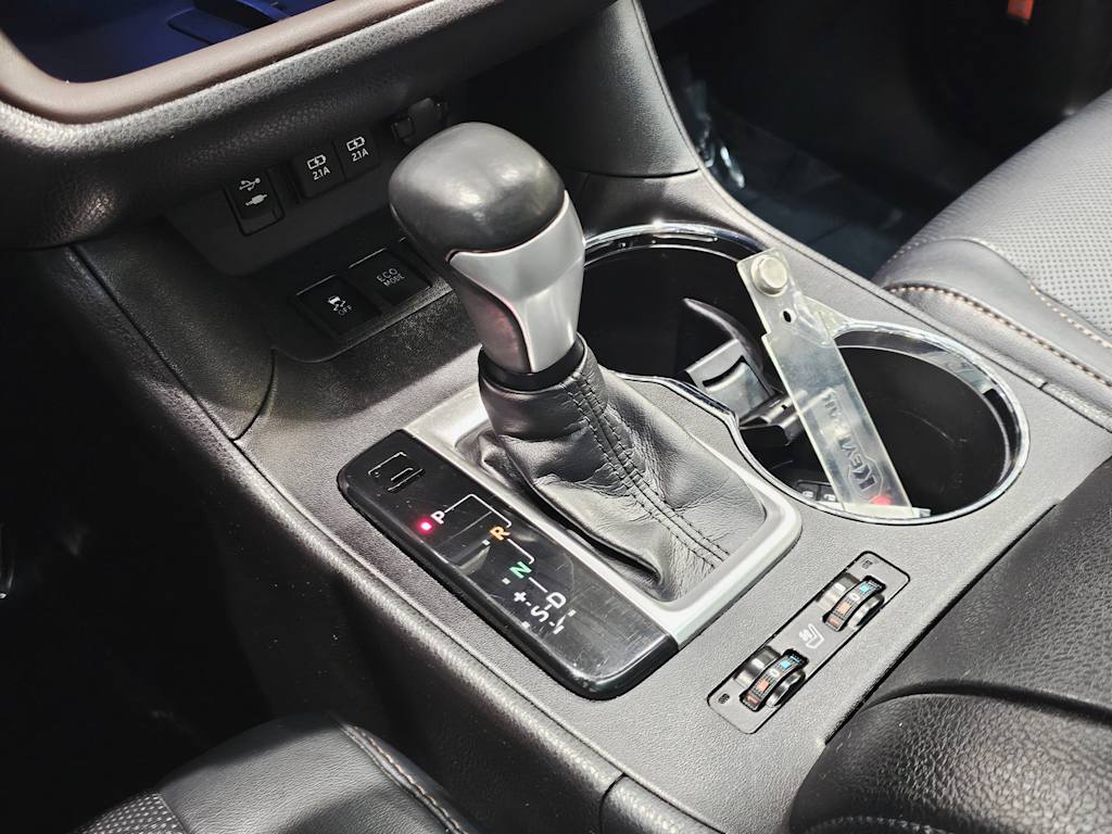 Thumbnail: 2019 Toyota Highlander - 15