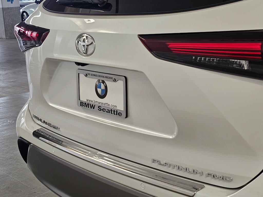Thumbnail: 2024 Toyota Highlander - 7