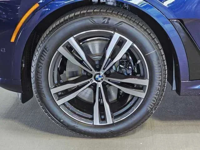 Thumbnail: 2026 BMW X7 - 7