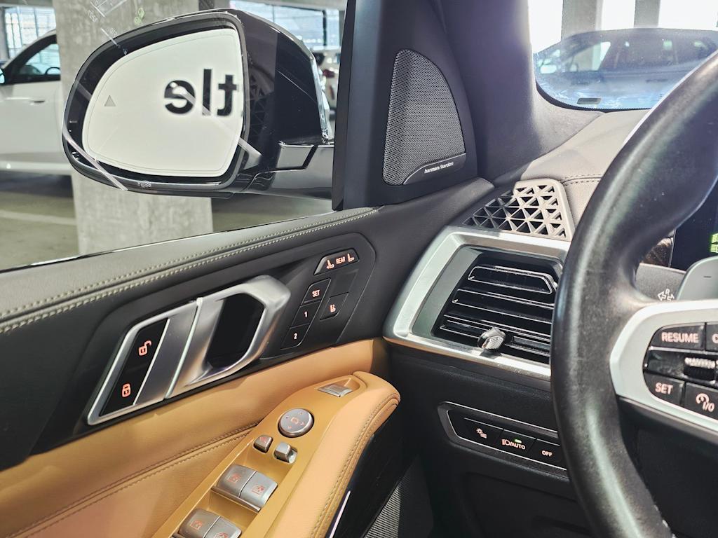 Thumbnail: 2024 BMW X7 - 28