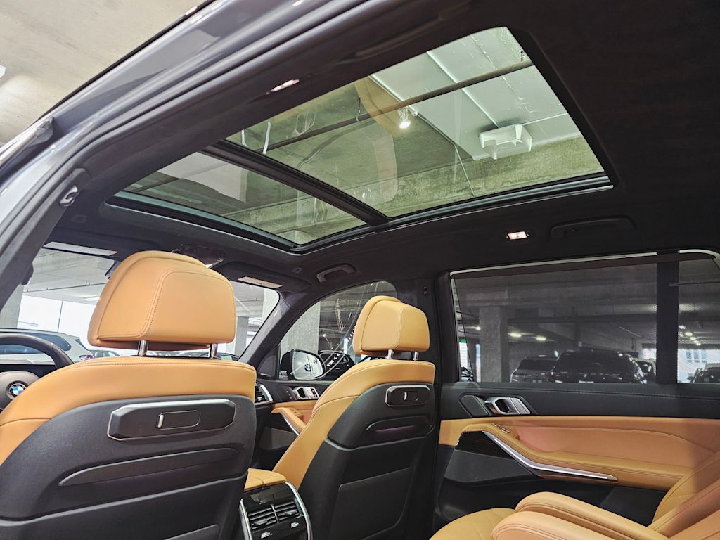 Thumbnail: 2024 BMW X7 - 30