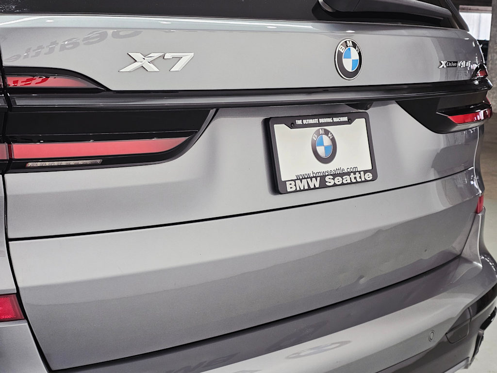 Thumbnail: 2024 BMW X7 - 20