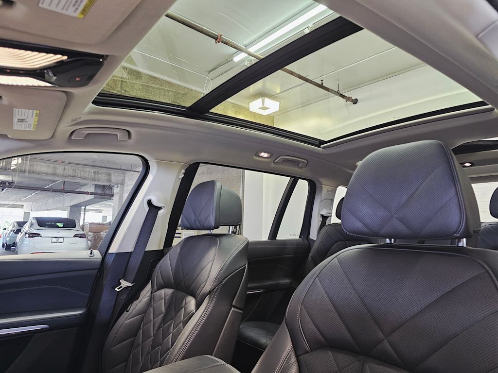 Thumbnail: 2024 BMW X7 - 29