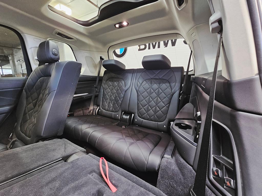 Thumbnail: 2024 BMW X7 - 31