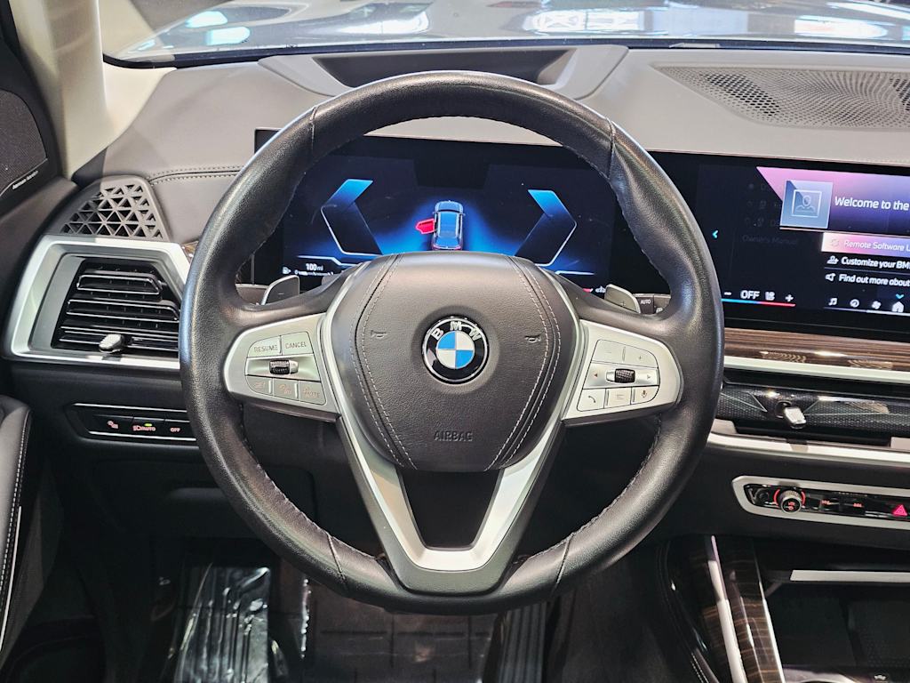 Thumbnail: 2024 BMW X7 - 13