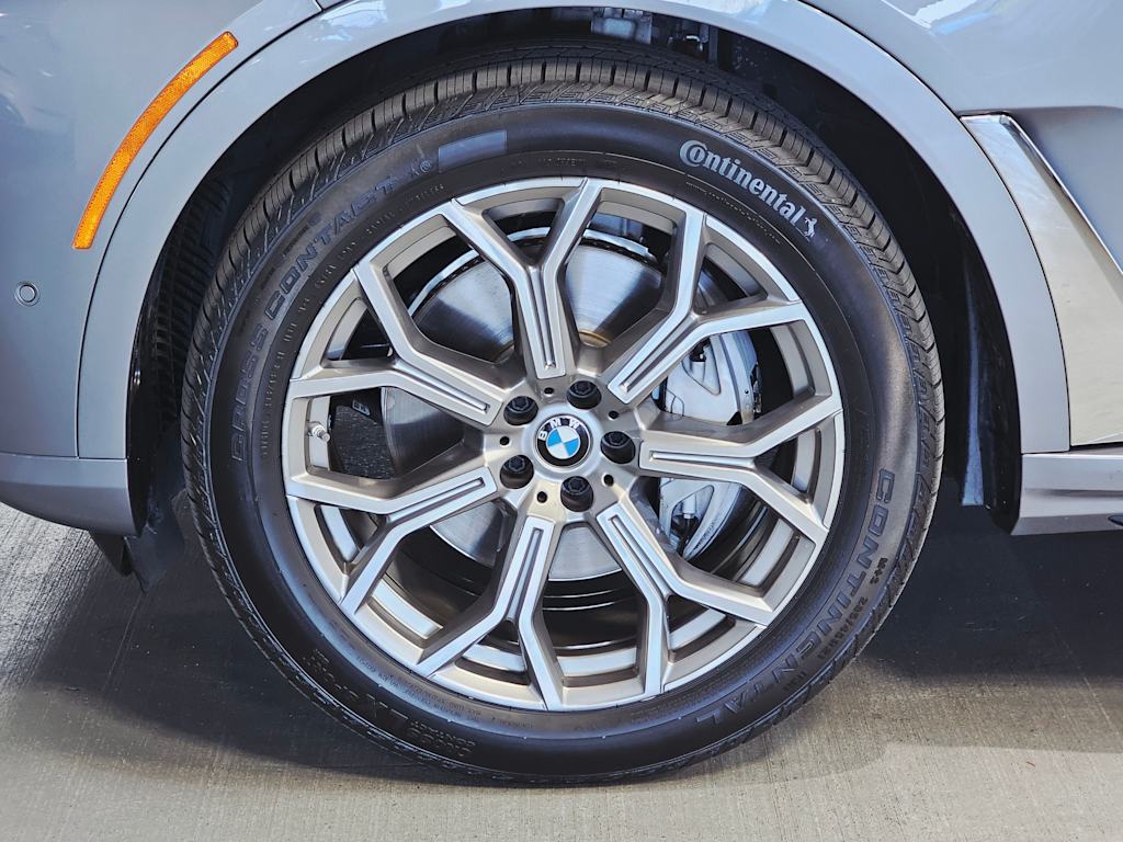 Thumbnail: 2024 BMW X7 - 7