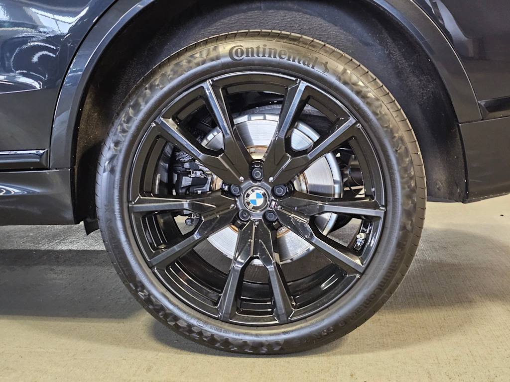 Thumbnail: 2024 BMW X7 - 7