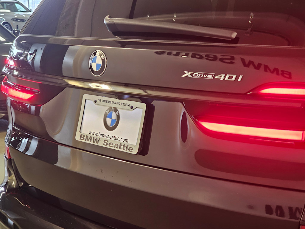 Thumbnail: 2024 BMW X7 - 19